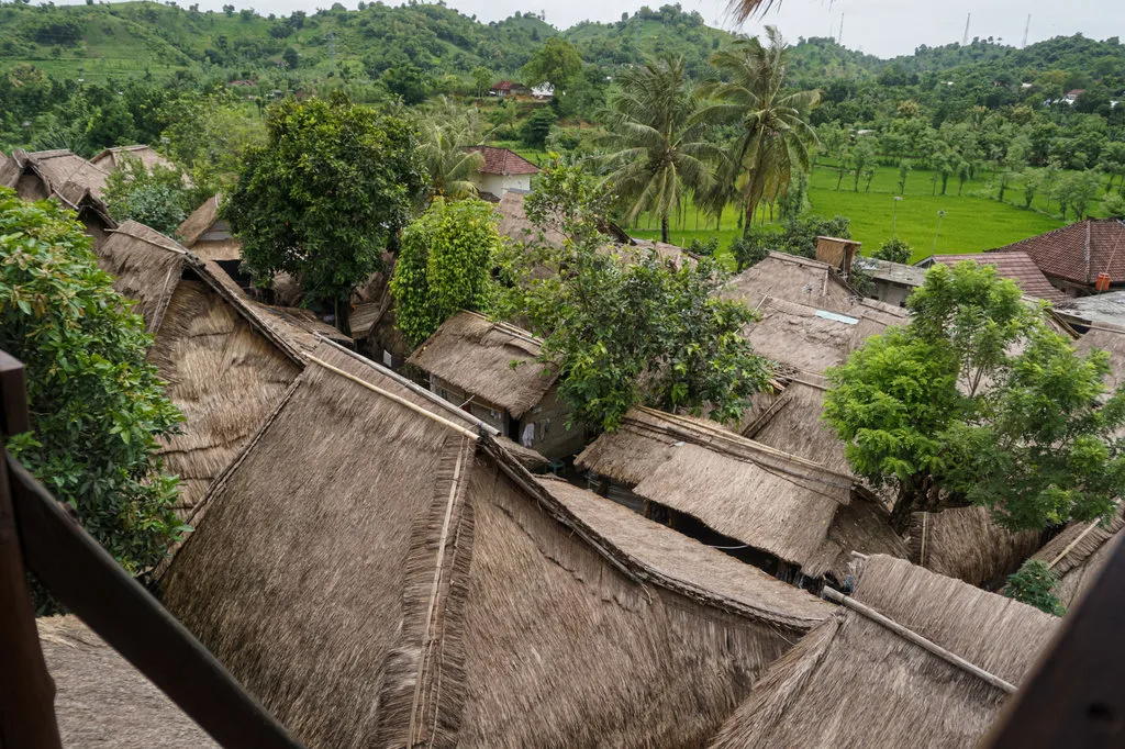 Desa Sade: Ketika Warisan Budaya Sasak Menjadi Daya Tarik Wisata Lombok